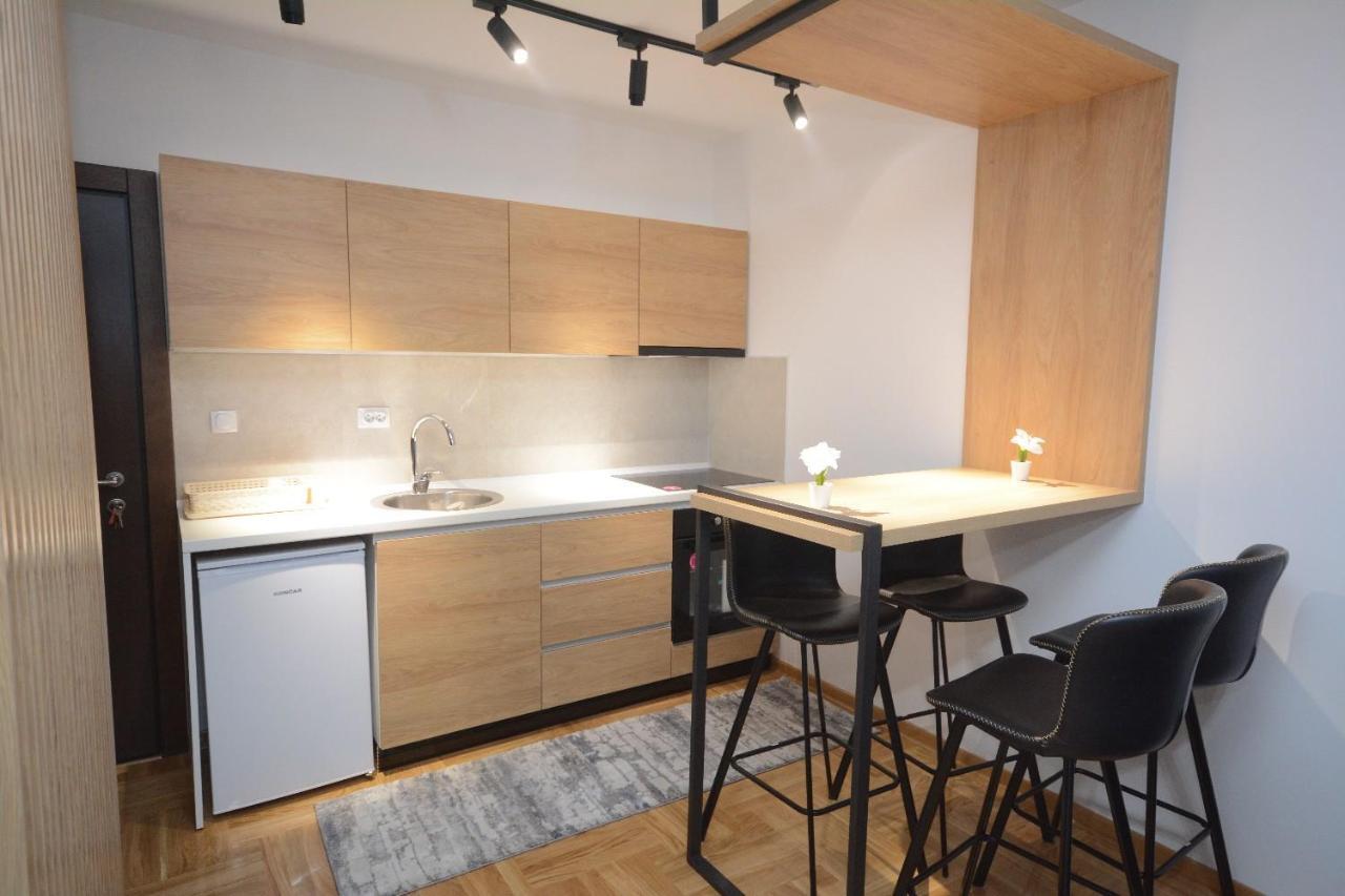 Ferienwohnung Cvetkovic Lux Аpartmani & Free Garaza Vrnjačka Banja Exterior foto